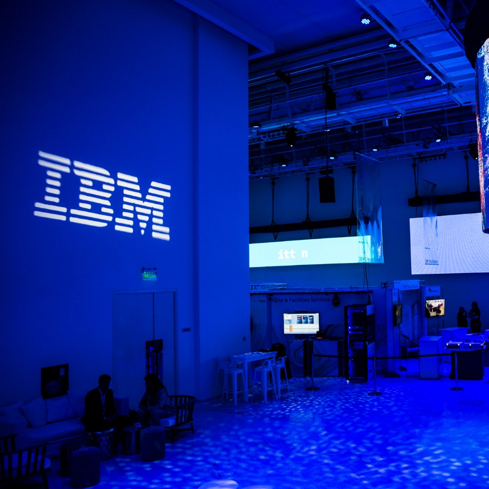 IBM - E