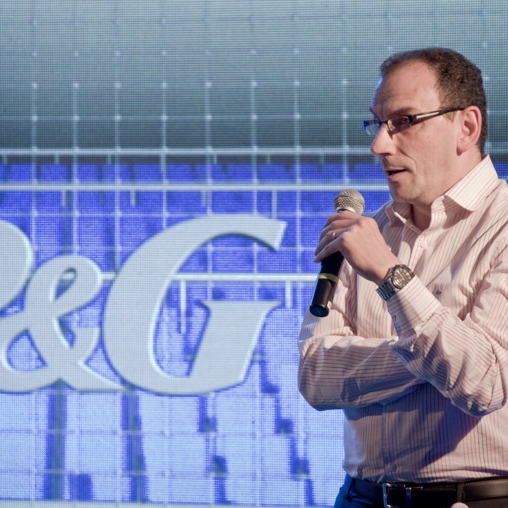 P&G - E